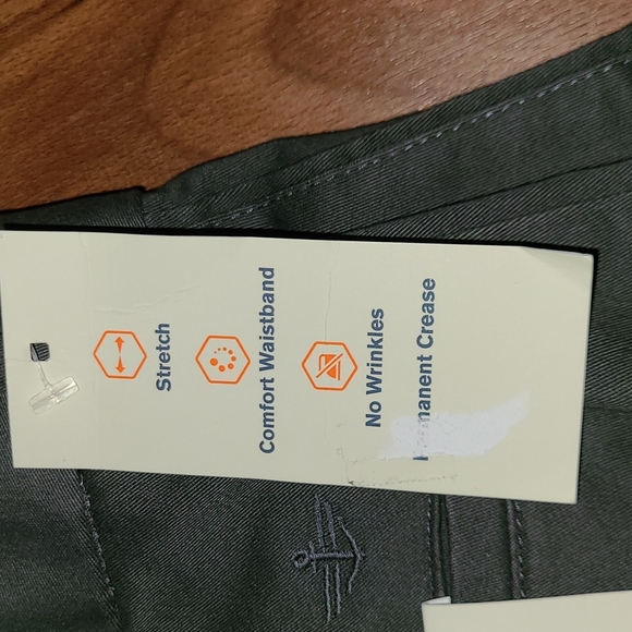 Dockers Comfort Relaxed gray khakis - Picture 4 of 6